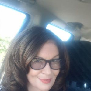 Meet your Posher, Janet